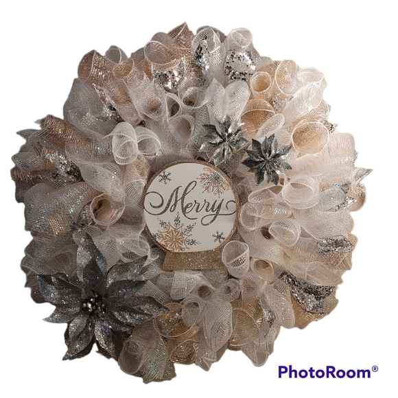 Large Merry Holiday Wreath Rose Gold, with Light Gold, Silver and White sign - Picture 1 of 4
